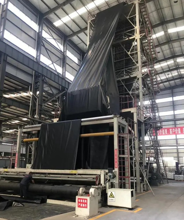 雅安人工湖防渗hdpe土工膜图片第1张 雅安人工湖防渗hdpe土工膜图片第1张-蓝狮土工材料